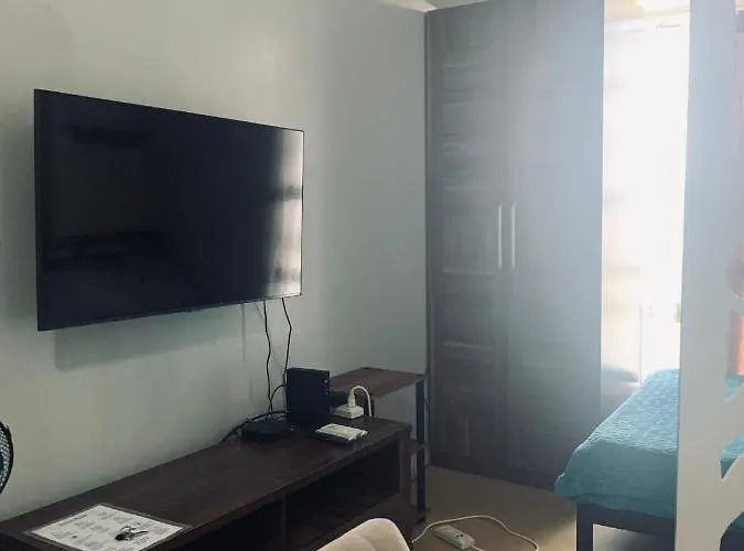 In Avida Tower It Park , Lahug City, Fully Furnished Aparthotel