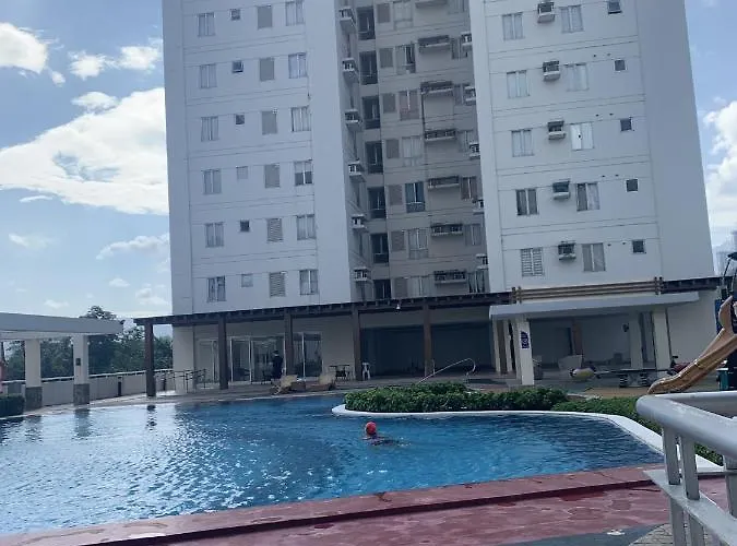 In Avida Tower It Park , Lahug City, Fully Furnished Aparthotel